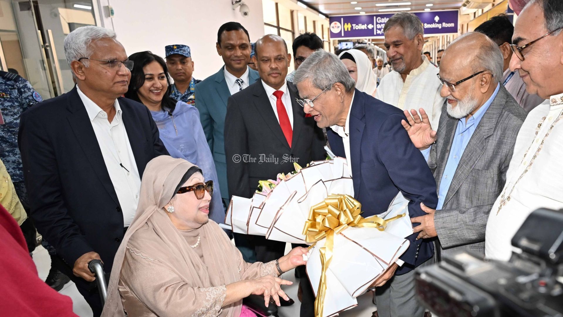 খালেদা জিয়া শারীরিক ও মানসিকভাবে সুস্থ আছেন: ডা. জাহিদ