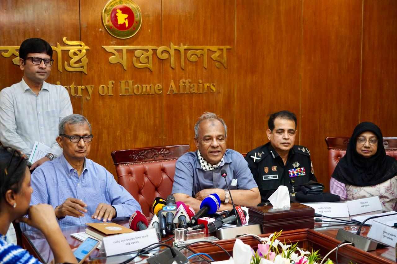 নুসরাত ফারিয়াকে গ্রেপ্তার নিয়ে যা বললেন স্বরাষ্ট্র উপদেষ্টা
