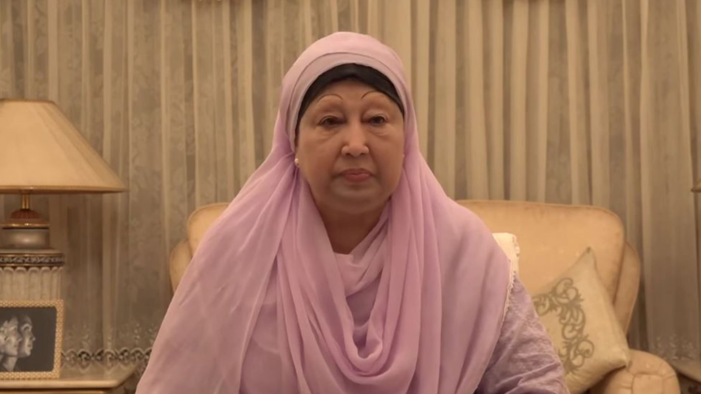 সিসিইউতে নিবিড় পর্যবেক্ষণে খালেদা জিয়া, আগামীকাল সারা দেশে দোয়া