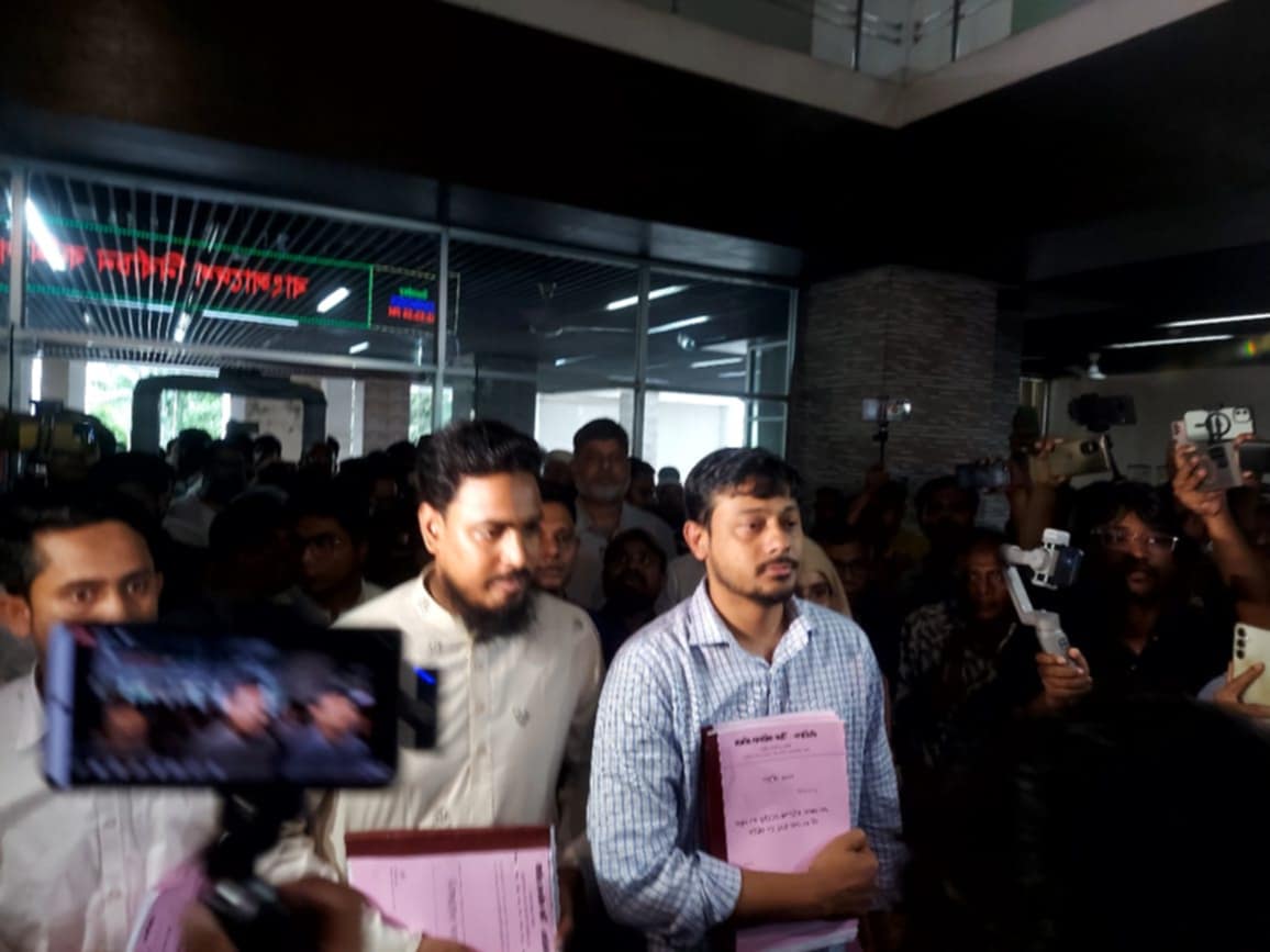 নিবন্ধনের জন্য ইসিতে আবেদন এনসিপির, প্রতীক চেয়েছে শাপলা