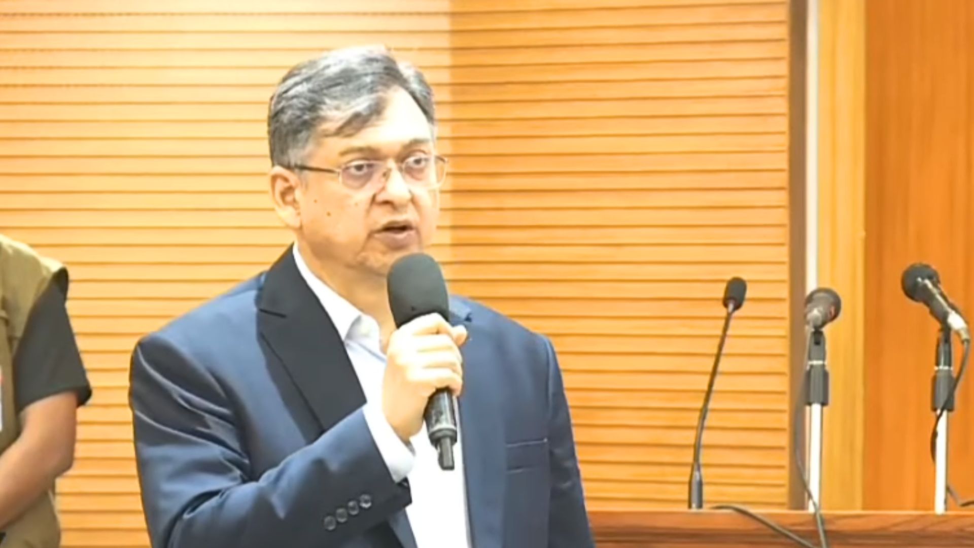 প্রধান উপদেষ্টা নিজের সই করা জুলাই সনদ লঙ্ঘন করেছেন: সালাহউদ্দিন