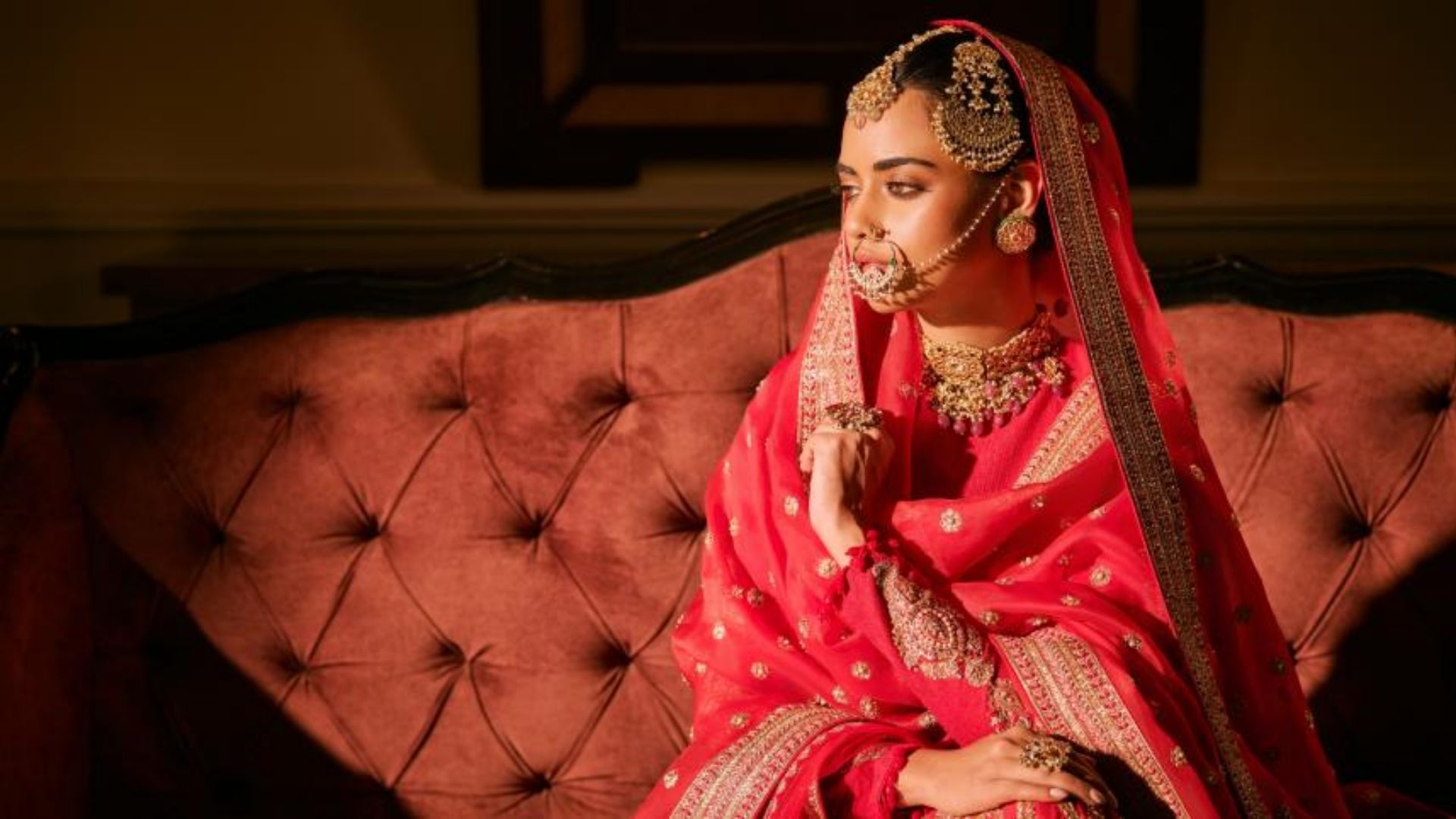 যে কারণে লাল রঙ বেছে নেয় বাংলাদেশি কনেরা