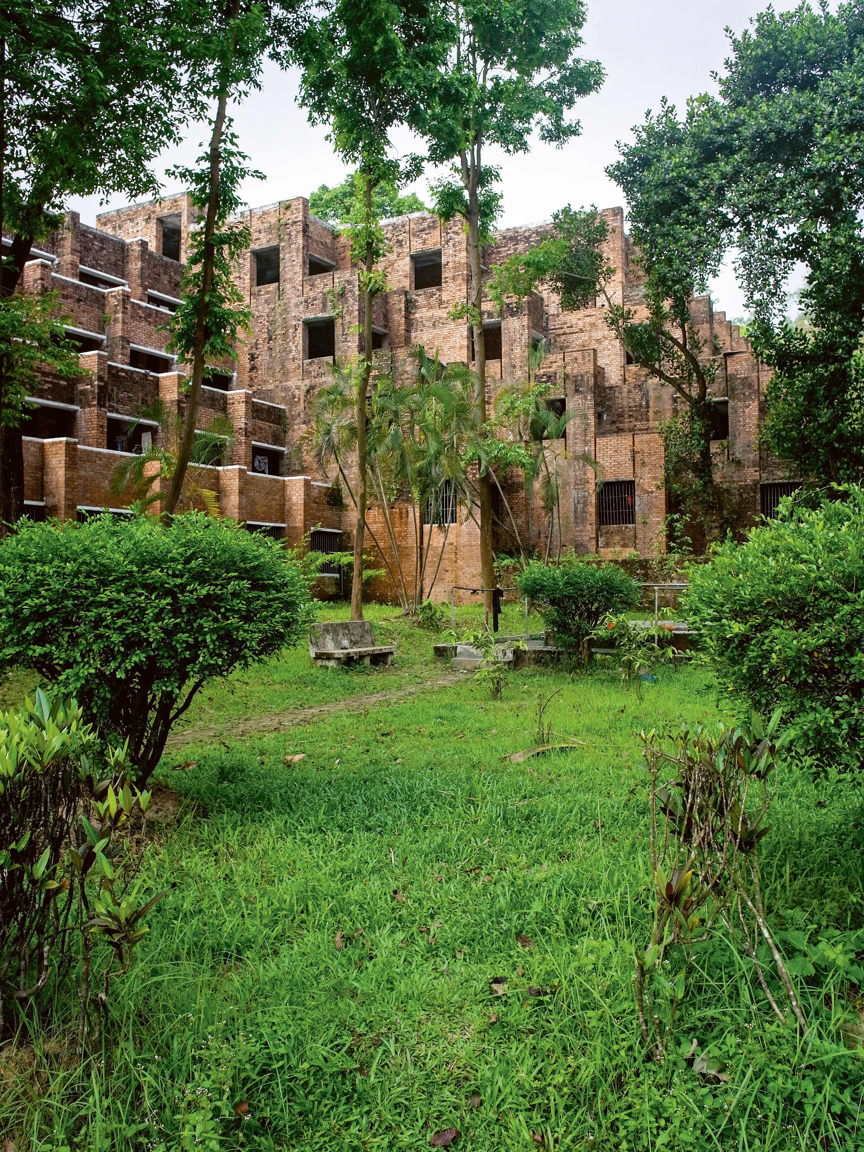 মাজহারুল ইসলাম ও তার স্থাপত্য পরিসর