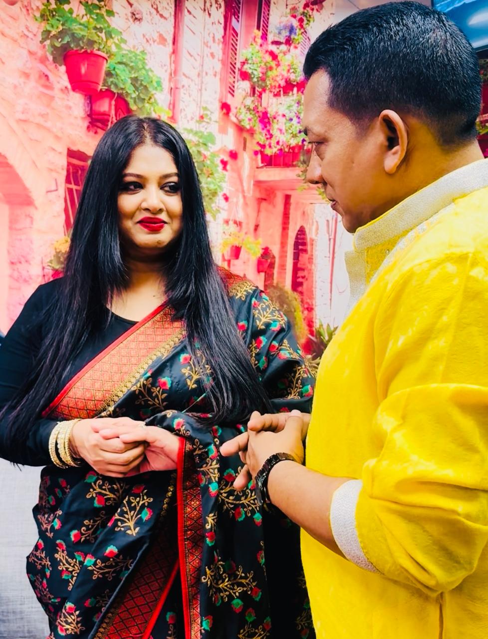 নির্মাতার সঙ্গে মৌসুমী