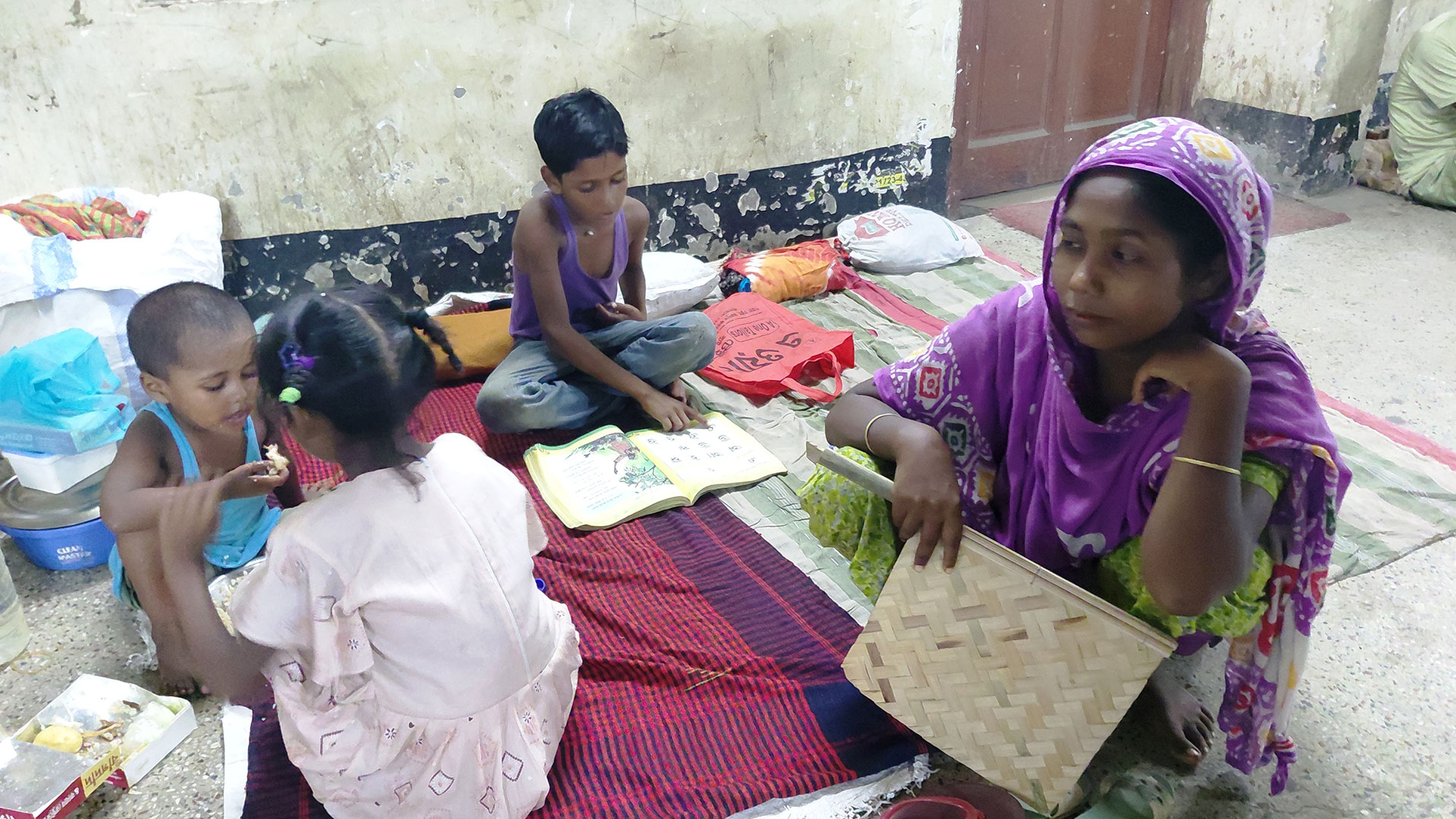 সুবিধাবঞ্চিত শিশু