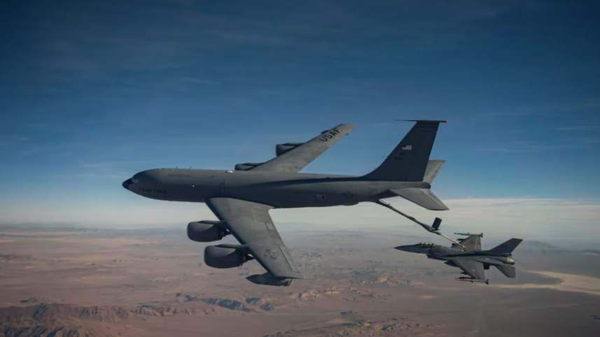 refuelling aircraft