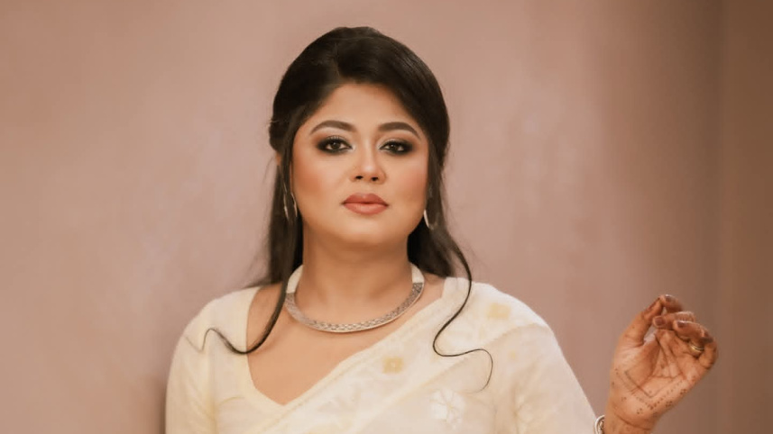 মৌসুমী 