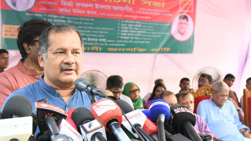 সভায় বক্তব্য দিচ্ছেন তথ্য ও সম্প্রচারমন্ত্রী জহির উদ্দিন স্বপন। ছবি: বাসস