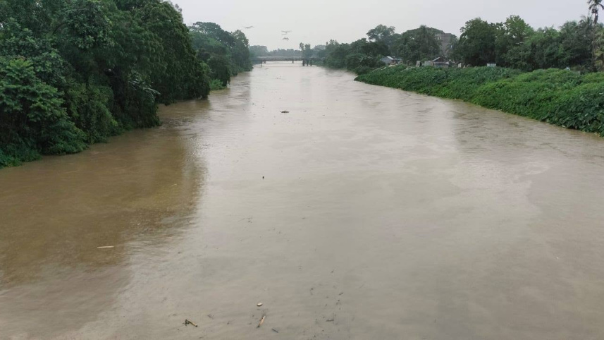 টানা বৃষ্টি ও উজানের ঢলে হবিগঞ্জে বন্যার শঙ্কা