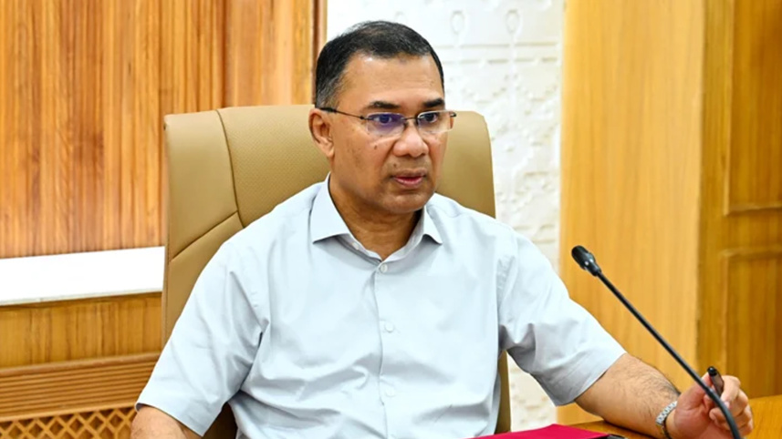 প্রধানমন্ত্রী তারেক রহমান প্রবাসী কার্ড সম্পর্কিত এক সভায় সভাপতিত্ব করেন। ছবি: প্রধানমন্ত্রীর কার্যালয়
