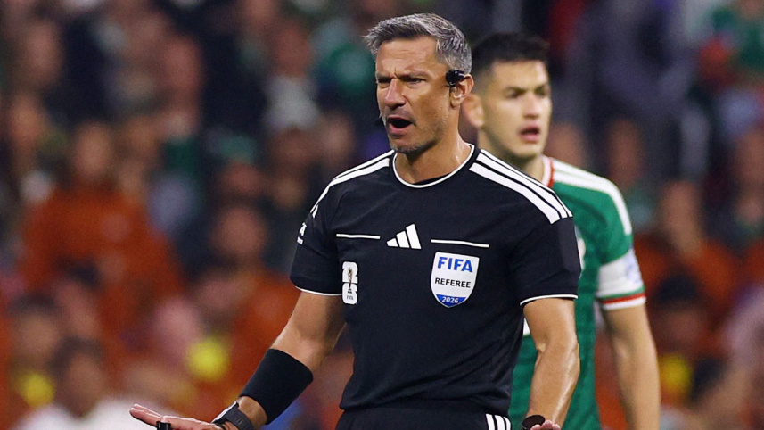 Slovenian referee Slavko Vincic