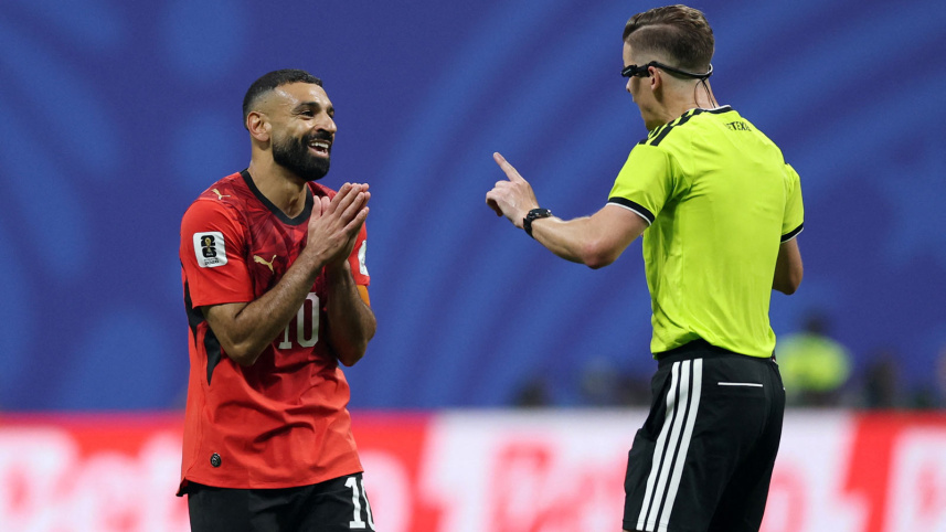 referee