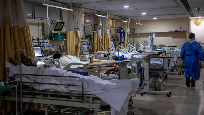2021-04-29T132415Z_1946533368_RC2P5N9WV9ZM_RTRMADP_3_HEALTH-CORONAVIRUS-INDIA-USA.jpg