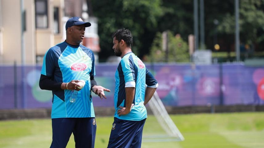 Courtney Walsh & Mashrafe Mortaza
