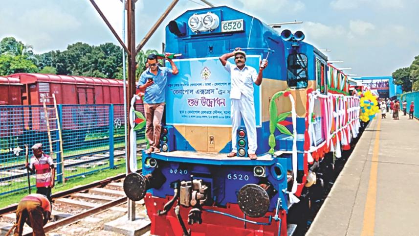 benapole_express_train.jpg