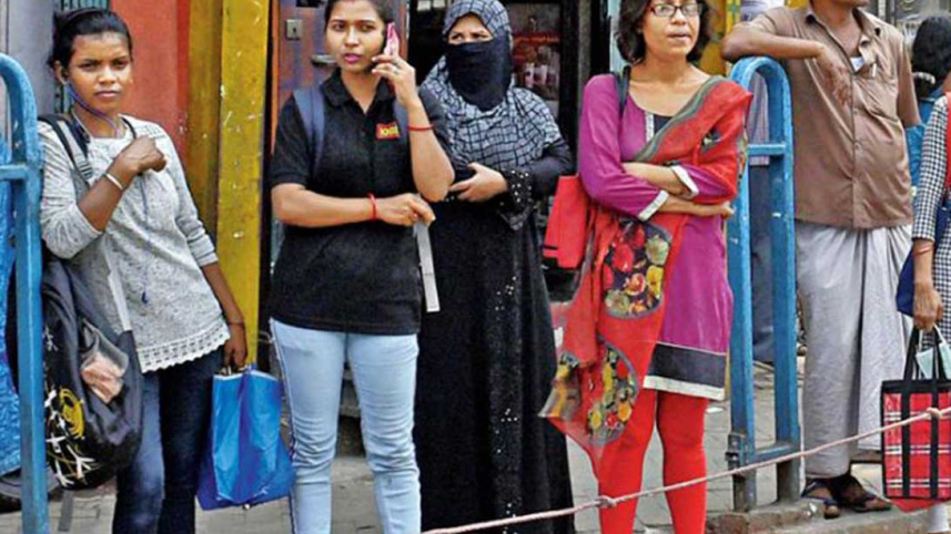 Indian-isn't-wearing-mask_The-Telegraph.jpg