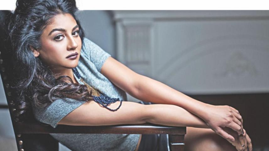 নতুন লুকে জয়া