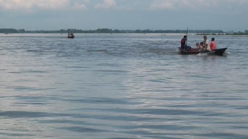 Lalmonirhat river wate Aug 17 20.jpg