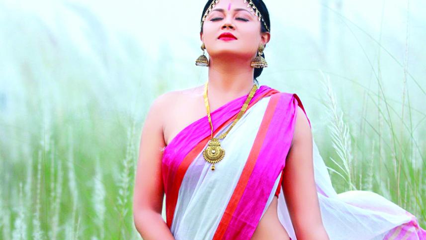 Mousumi Hamid