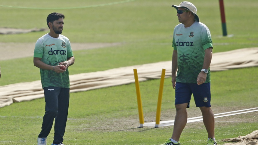 Mominul Haque & Russell Domingo 