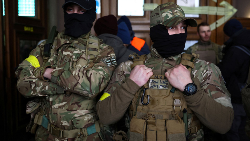 foreign_volunteers.jpg