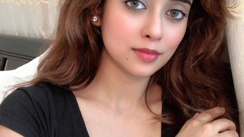 nishaat_saaloyyaa_3.jpg