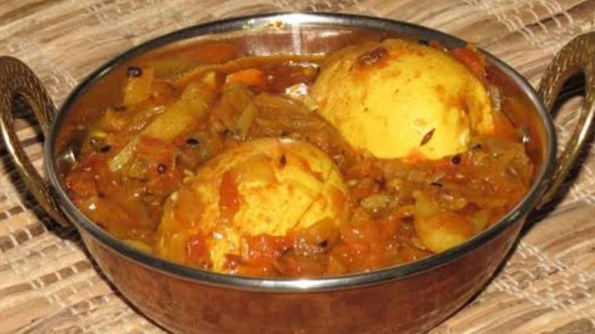 aalukuci-o-ddim-bhunaa.jpg