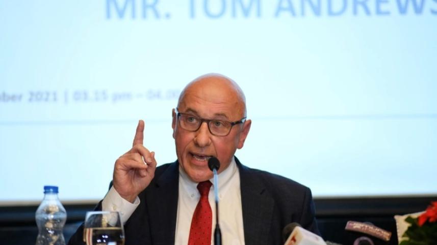 tom.jpg