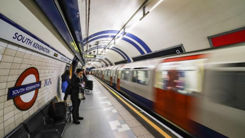 2_london_underground.jpg
