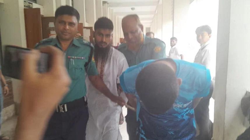 আইনজীবী রওশন আক্তার হত্যায় আমৃত্যু কারাদণ্ড পাওয়া দুই আসামি। ছবি: প্রথম আলোর সৌজন্যে