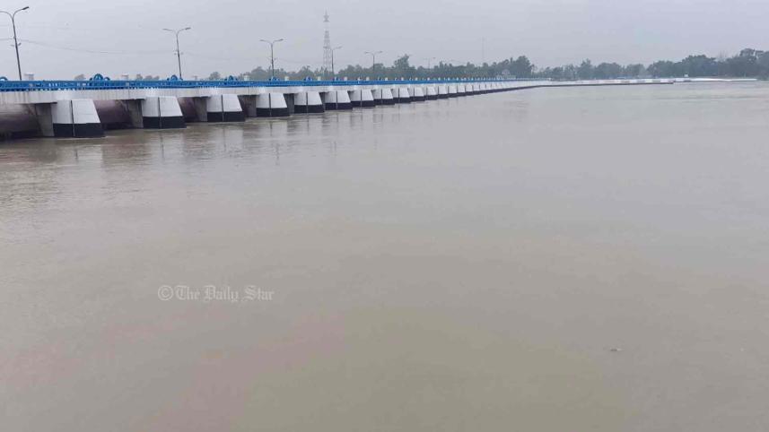 বিপৎসীমার ওপরে তিস্তা