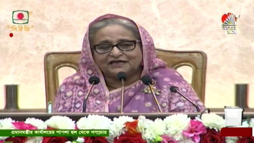 বিশ্বের সঙ্গে তাল মিলিয়ে চলতে শিক্ষা কারিকুলামে পরিবর্তন: প্রধানমন্ত্রী