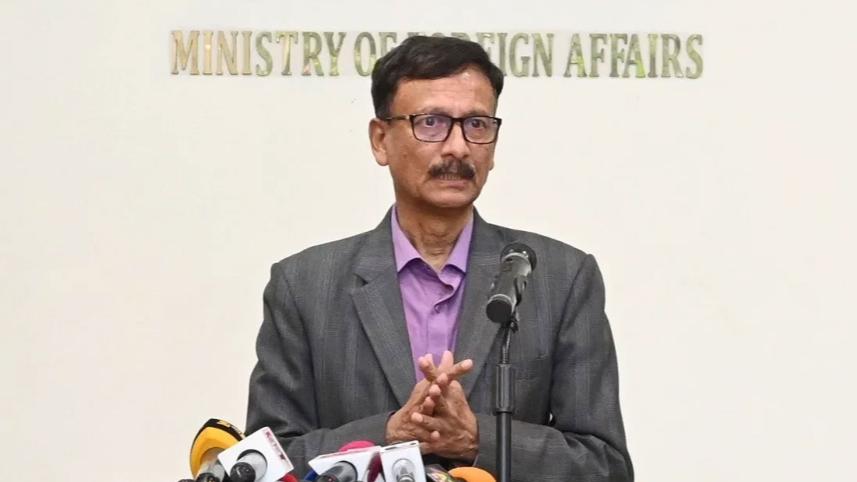 সব কিছু শুধু আইন দিয়ে চলে না, শেখ হাসিনার ভারতে অবস্থান প্রসঙ্গে পররাষ্ট্র উপদেষ্টা