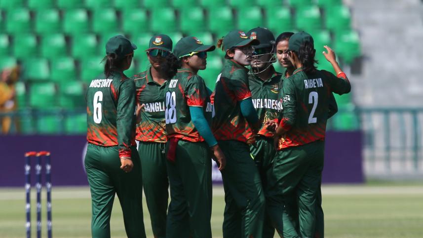 womens_cricket.jpg