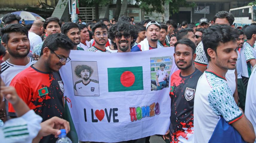 `Football fans
