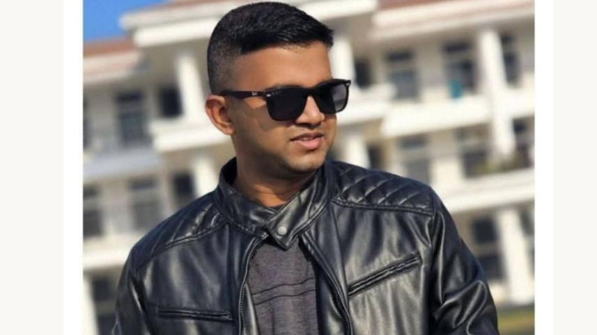 বিমান বিধ্বস্তে পাইলট তৌকির নিহত