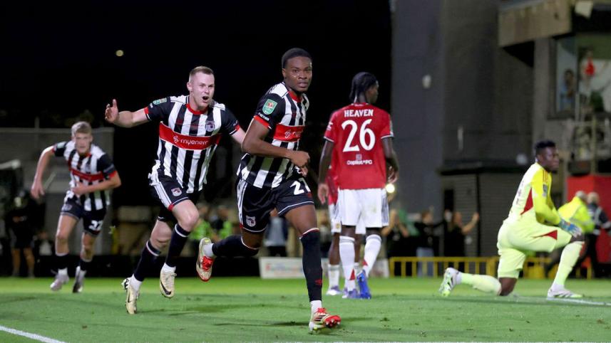 grimsby-town.jpg