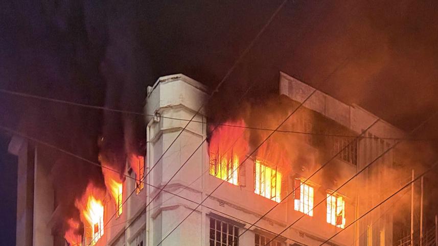 mirpur_fire_24oct25.jpg