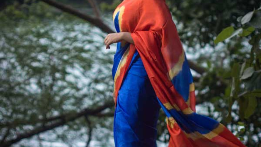 বর্ষা আলিঙ্গন