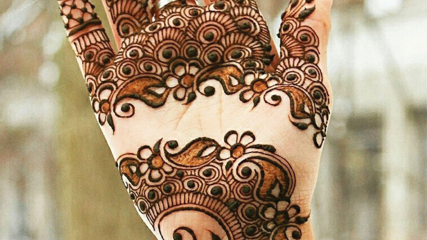Professional-Mehndi-Design-.jpg