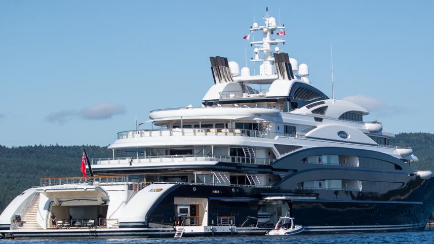 Superyacht Serene