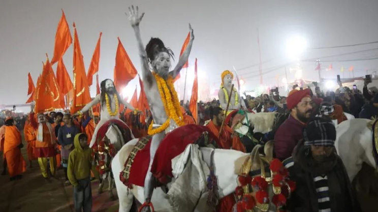 ২০৫০ সালে ভারতে প্রতি ৪ জনের ৩ জনই হবেন হিন্দু। ছবি: স্টেটসম্যান