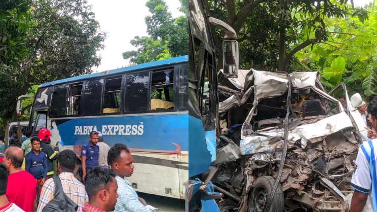 পাবনায় বাস-অ্যাম্বুলেন্স সংঘর্ষে একই পরিবারের তিনজনসহ নিহত ৪। ছবি: স্টার
