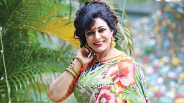 অভিনেত্রী রোজিনার সাক্ষাৎকার