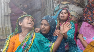 নিহতদের স্বজনের আহাজারি। ছবি: স্টার