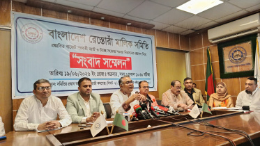 সংবাদ সম্মেলনে বক্তব্য রাখেন রেস্তোরাঁ মালিক সমিতির মহাসচিব ইমরান হাসান। ছবি: সংগৃহীত 