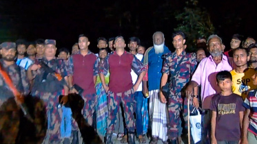 সীমান্তে বিজিবির সঙ্গে স্থানীয়রা
