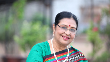 নায়িকা শবনম। ছবি: স্টার