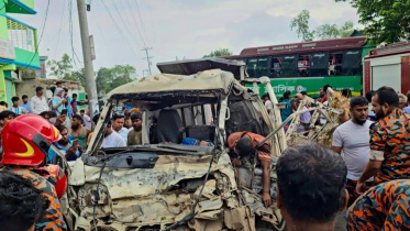 দুর্ঘটনাকবলিত পিকআপটি। ছবি: স্টার