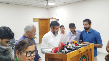 বক্তব্য দিচ্ছেন নির্বাচন কমিশনার আবুল ফজল মো. সানাউল্লাহ। ছবি: স্টার
